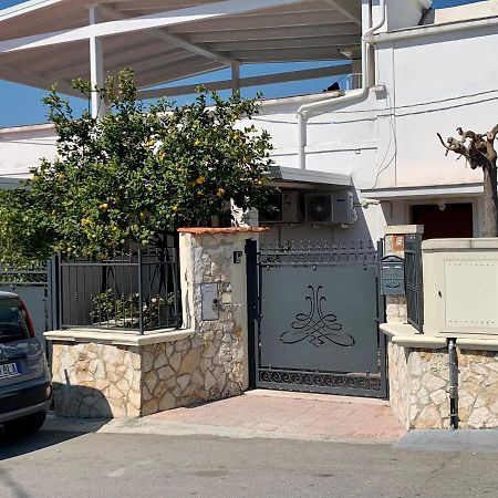 B&B Casa Biscotti Peschici Exterior photo