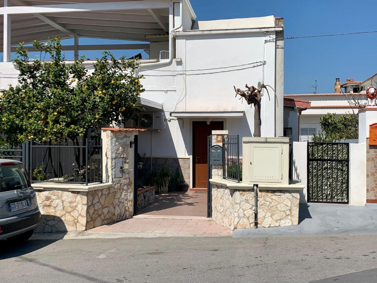 B&B Casa Biscotti Peschici Exterior photo