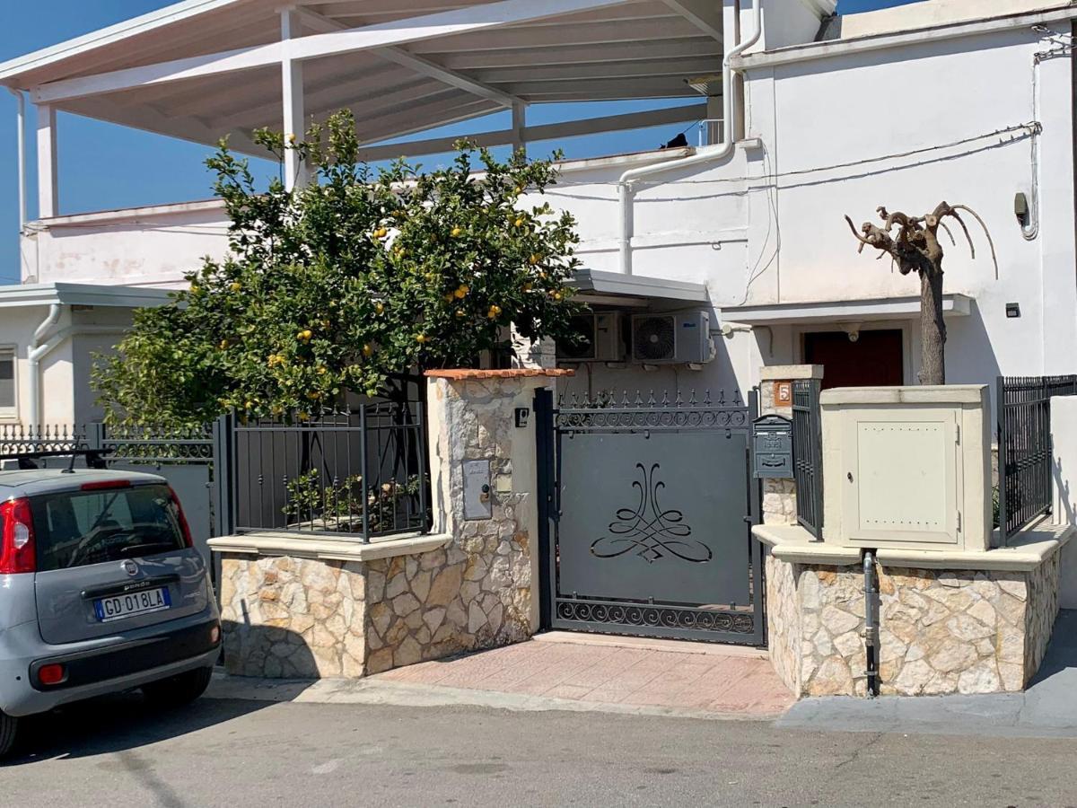 B&B Casa Biscotti Peschici Exterior photo